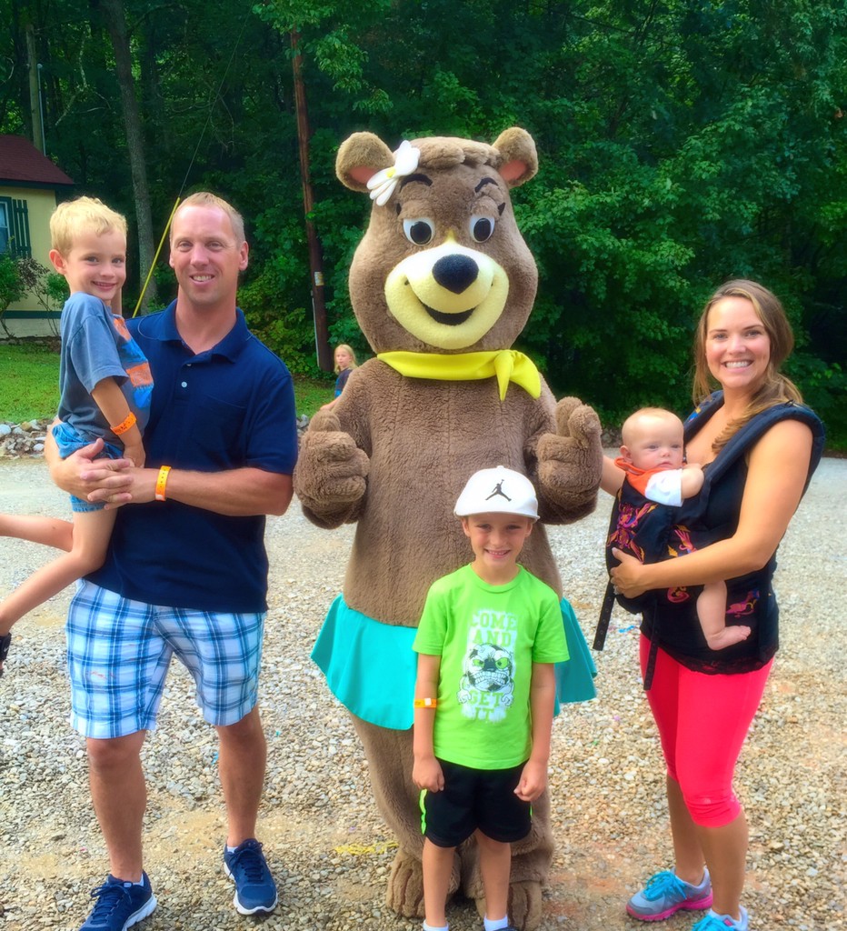 yogi bear jellystone mammoth cave