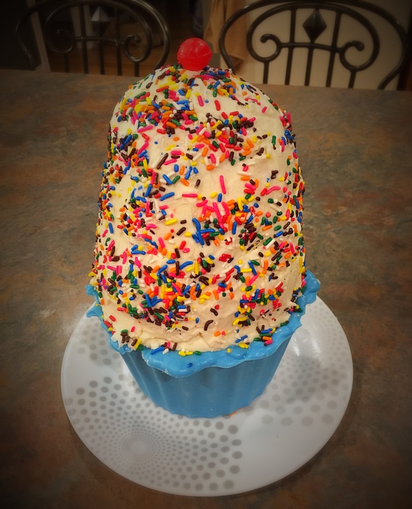 Giant Rainbow Cupcake Cake 